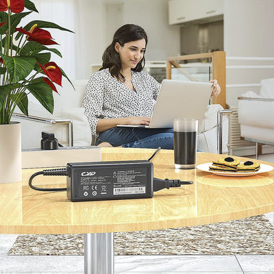 24V 5A 휴대용 100w 데스크톱 충전기 USB 타입 C 노트북 충전기