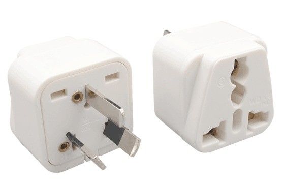 OEM/ODM는 전 세계 여행에 필요한 유럽 충전기 멀티 스틱에 모든 것을 연결할 수 있습니다.