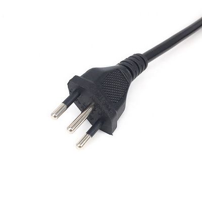 브라질 NBR14136 IEC320 C5 3-핀 전원 전구 3x0.75mm2 1.8M 검은색