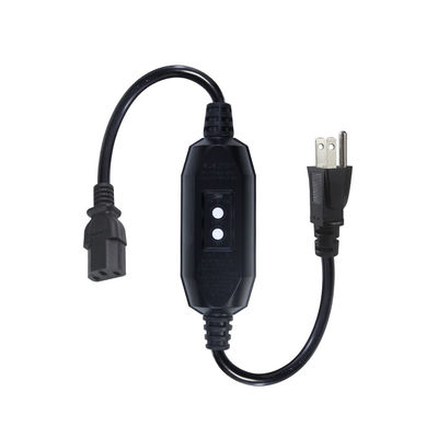 가정용 기기 IP54 GFCI NEMA 5-15P에서 IEC 60320 C13까지의 야외 케이블 여성 0.5m 케이블 길이