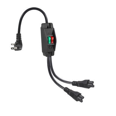 NEMA 5-15P에서 스위치 125V 10A와 함께 두 개의 IEC C5 전력 분할 장치
