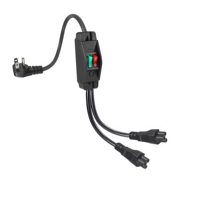 NEMA 5-15P에서 스위치 125V 10A와 함께 두 개의 IEC C5 전력 분할 장치