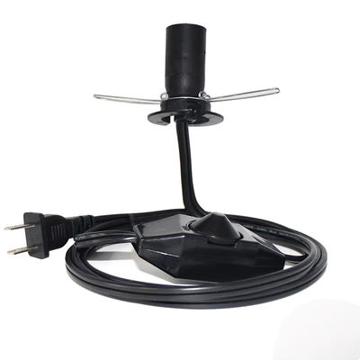 NEMA 1-15P에서 E14 디메이블 소켓 어댑터 케이블 18AWG SPT-2