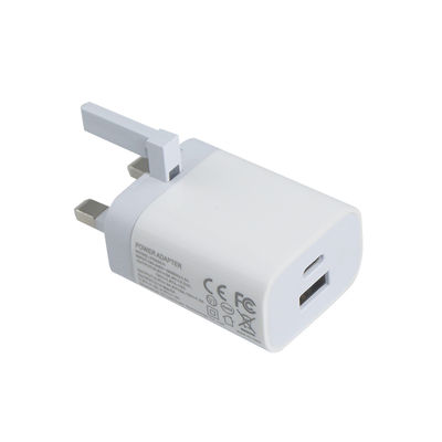 영국 USB-C 및 USB-A 포트를 가진 2 핀 벽 충전기, 20W 출력, 휴대 전화 / 태블릿을위한 컴팩트 듀얼 포트 전원 어댑터
