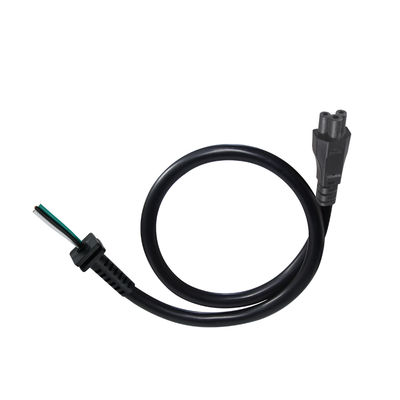 맞춤형 배선을 위한 스트레인 릴리프가 있는 IEC C5 to SR 전원 케이블